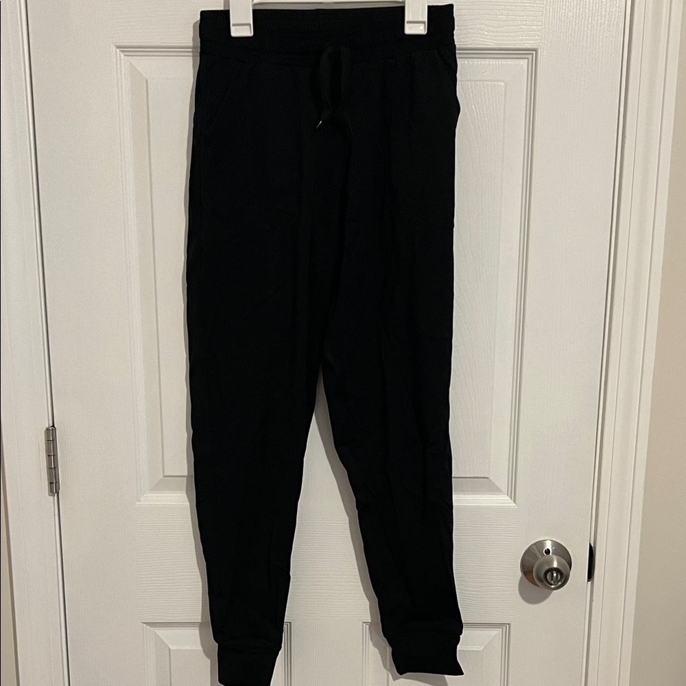 Oalka XS black joggers